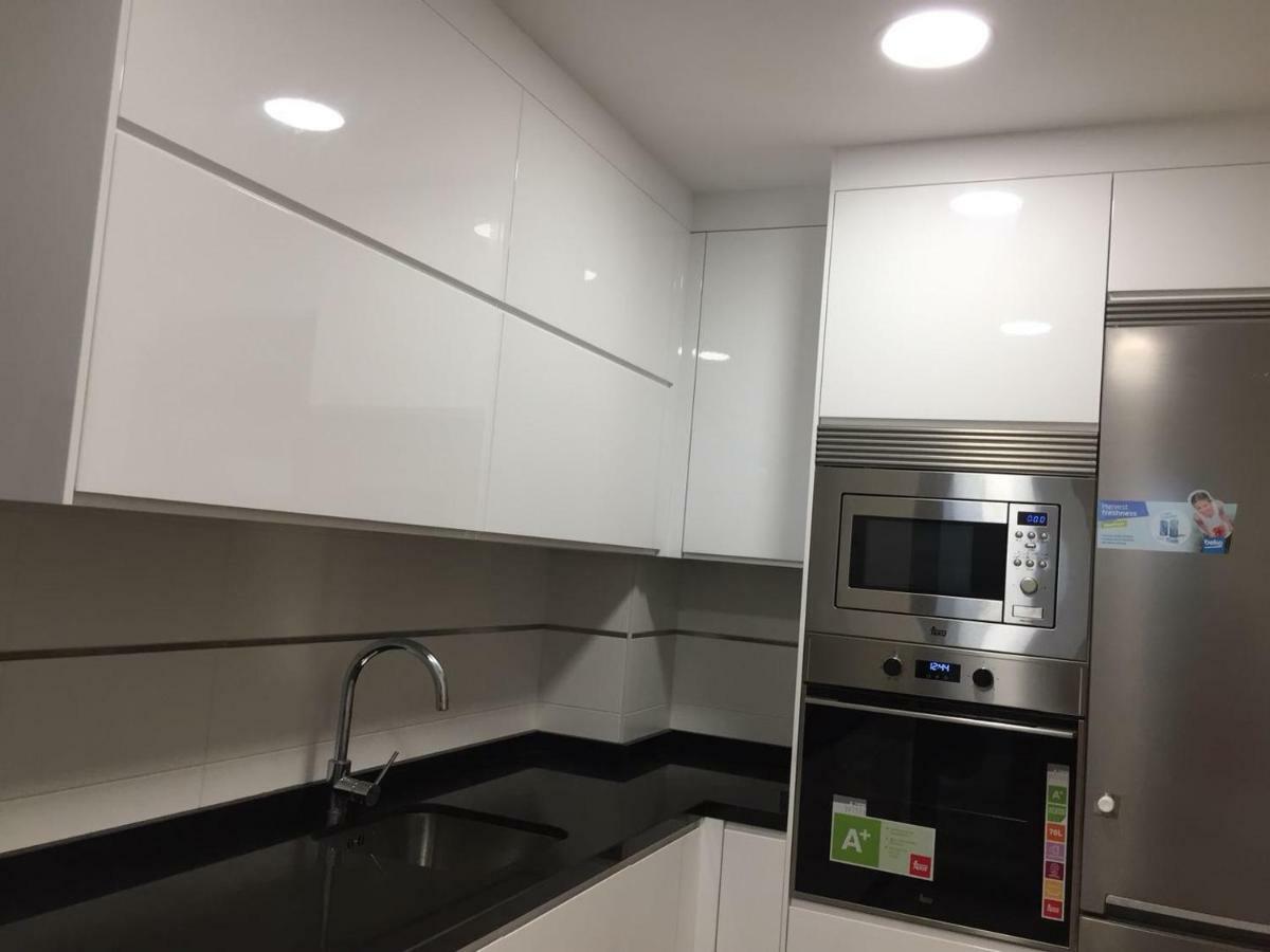 Apartamento Lujo, Primera Linea Playa, Garaje, Wifi, Piscina Climatizada Roquetas de Mar Bagian luar foto