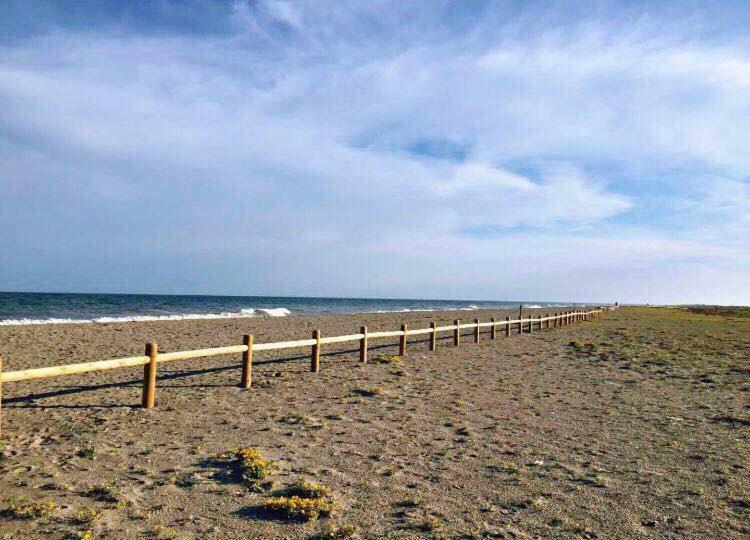 Apartamento Lujo, Primera Linea Playa, Garaje, Wifi, Piscina Climatizada Roquetas de Mar Bagian luar foto